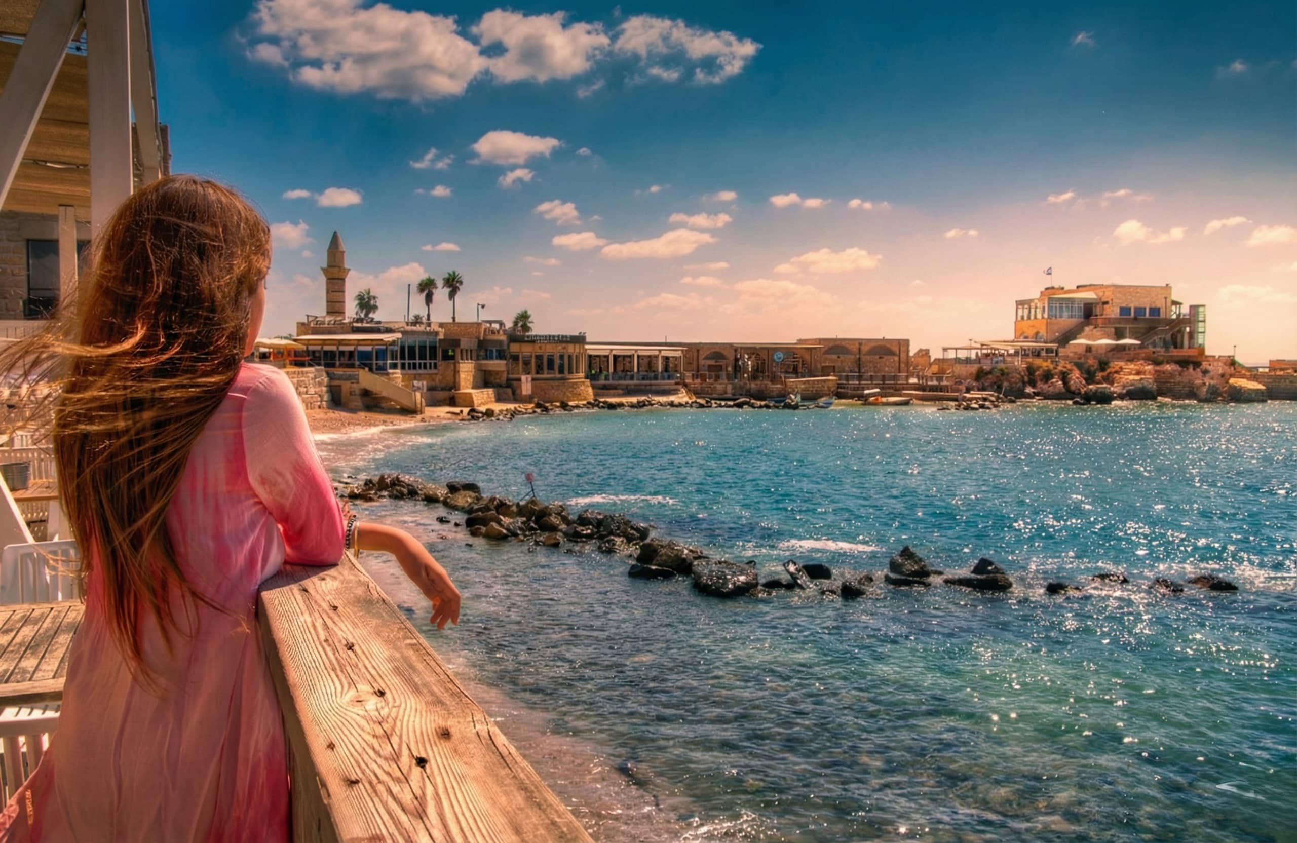 נמל קיסריה והים